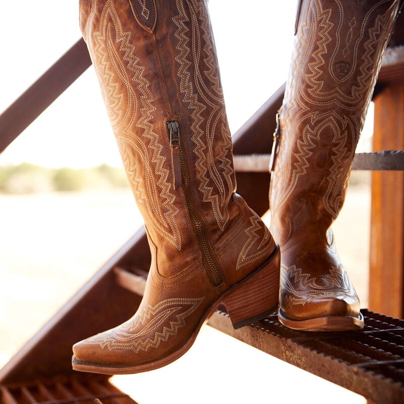 The Shades of Grain Casanova Boot by ARIAT