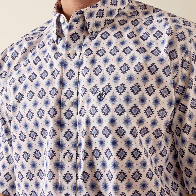 The Baxter SS Button Up Shirt by Ariat