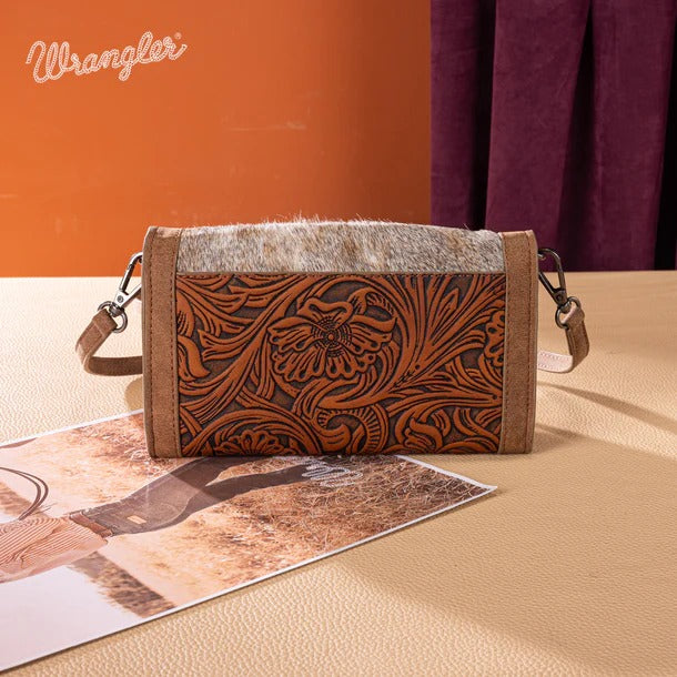The Albuquerque Crossbody Wallet By Wrangler - Brown