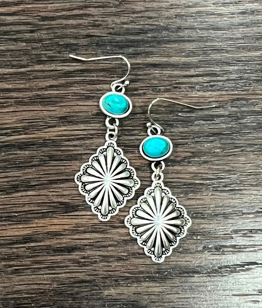The Arabella Concho Dangle Earrings