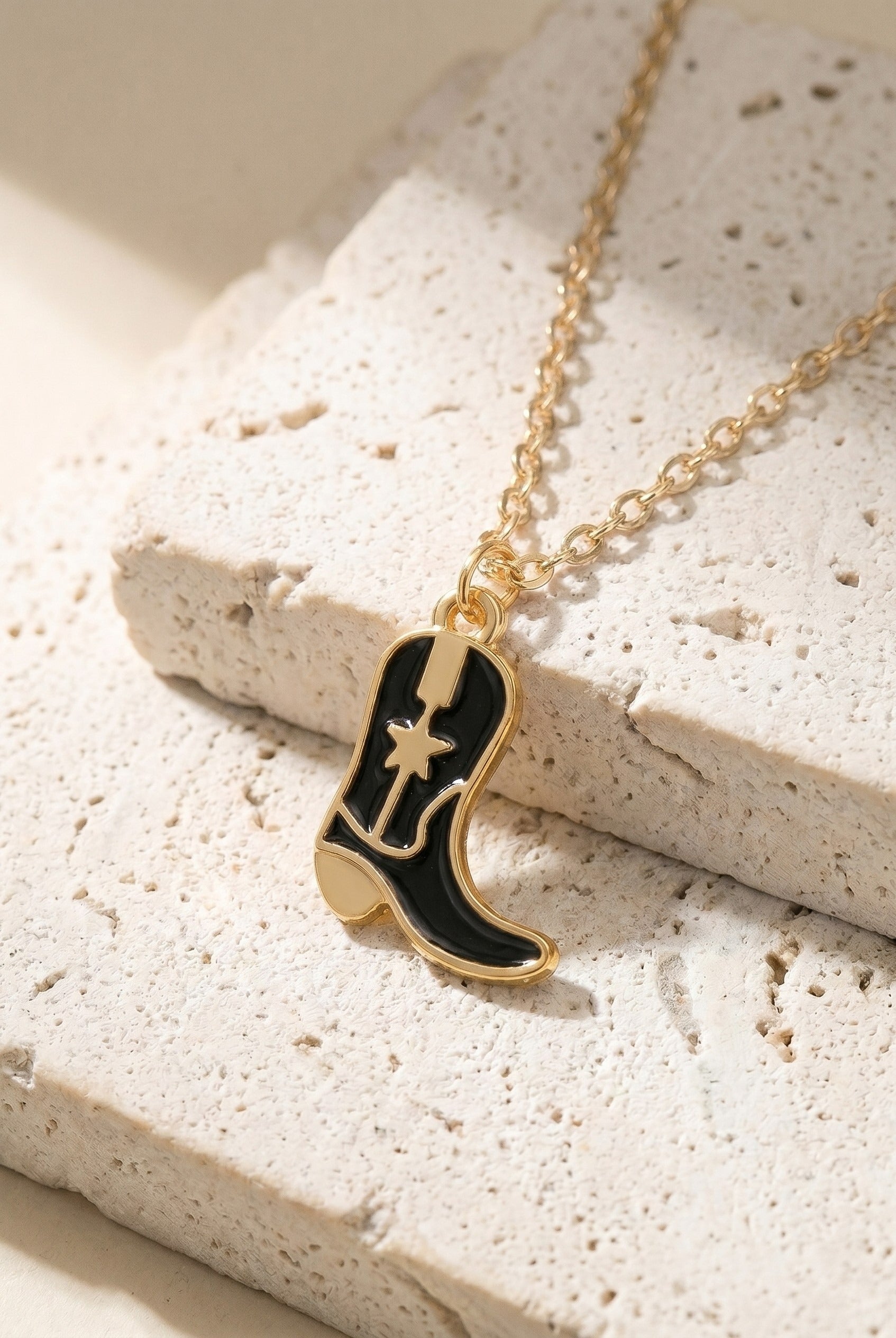 Black Loanstar Kicker Necklace