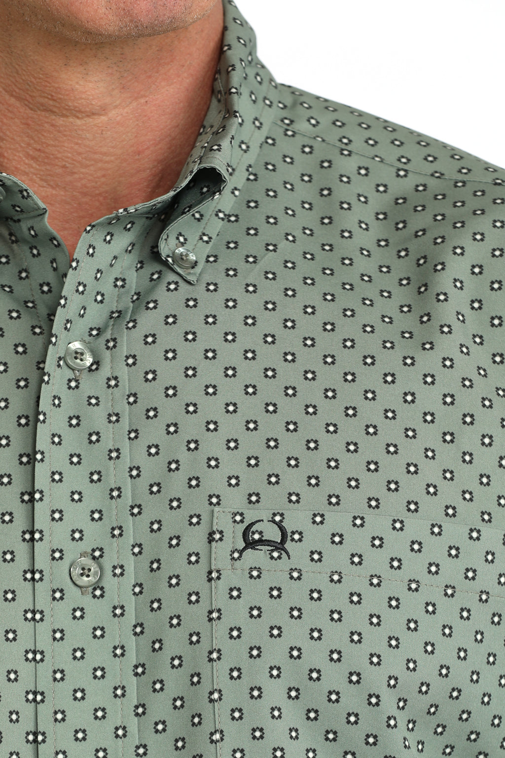 The High Class Cattlemen Arenaflex Button Up Shirt by Cinch