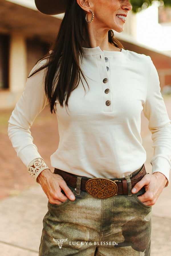 The White Sands Long Sleeve Quarter Concho By Lucky & Blessed