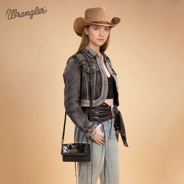 The Albuquerque Crossbody Wallet By Wrangler - Black