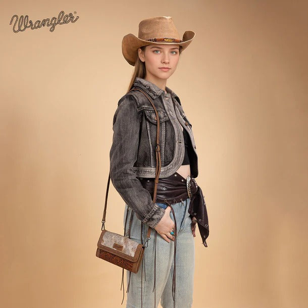 The Albuquerque Crossbody Wallet By Wrangler - Brown