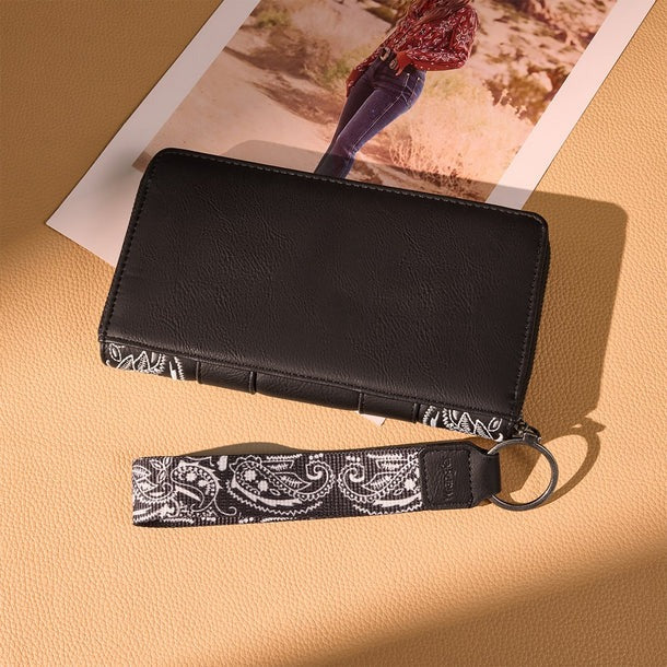 The Bandana Bandit Wallet by Wrangler - Black
