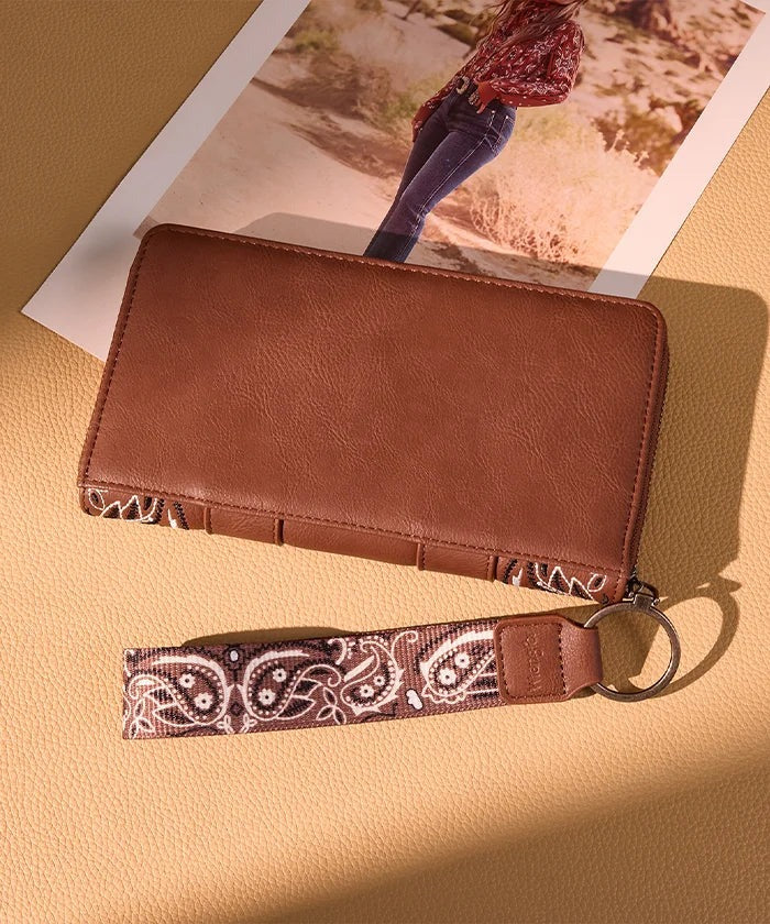 The Bandana Bandit Wallet by Wrangler - Brown