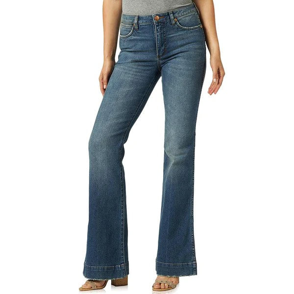 The Shelby High Rise Retro Trouser by Wrangler