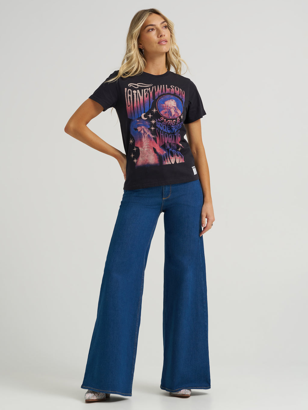 Shootin' for the Moon Tee  - Wrangler x Lainey Wilson