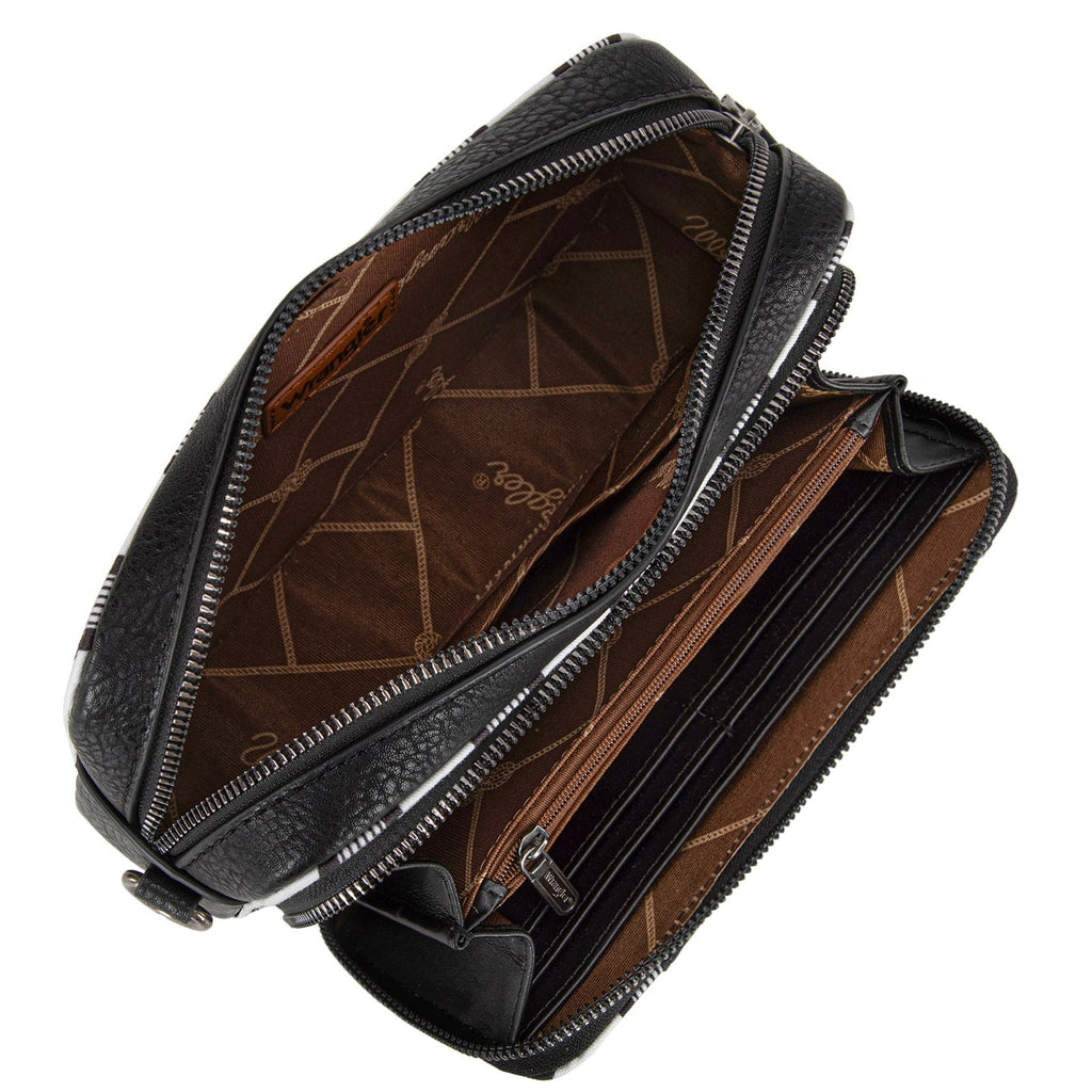 The Beach Babe Crossbody by Wrangler - Oreo