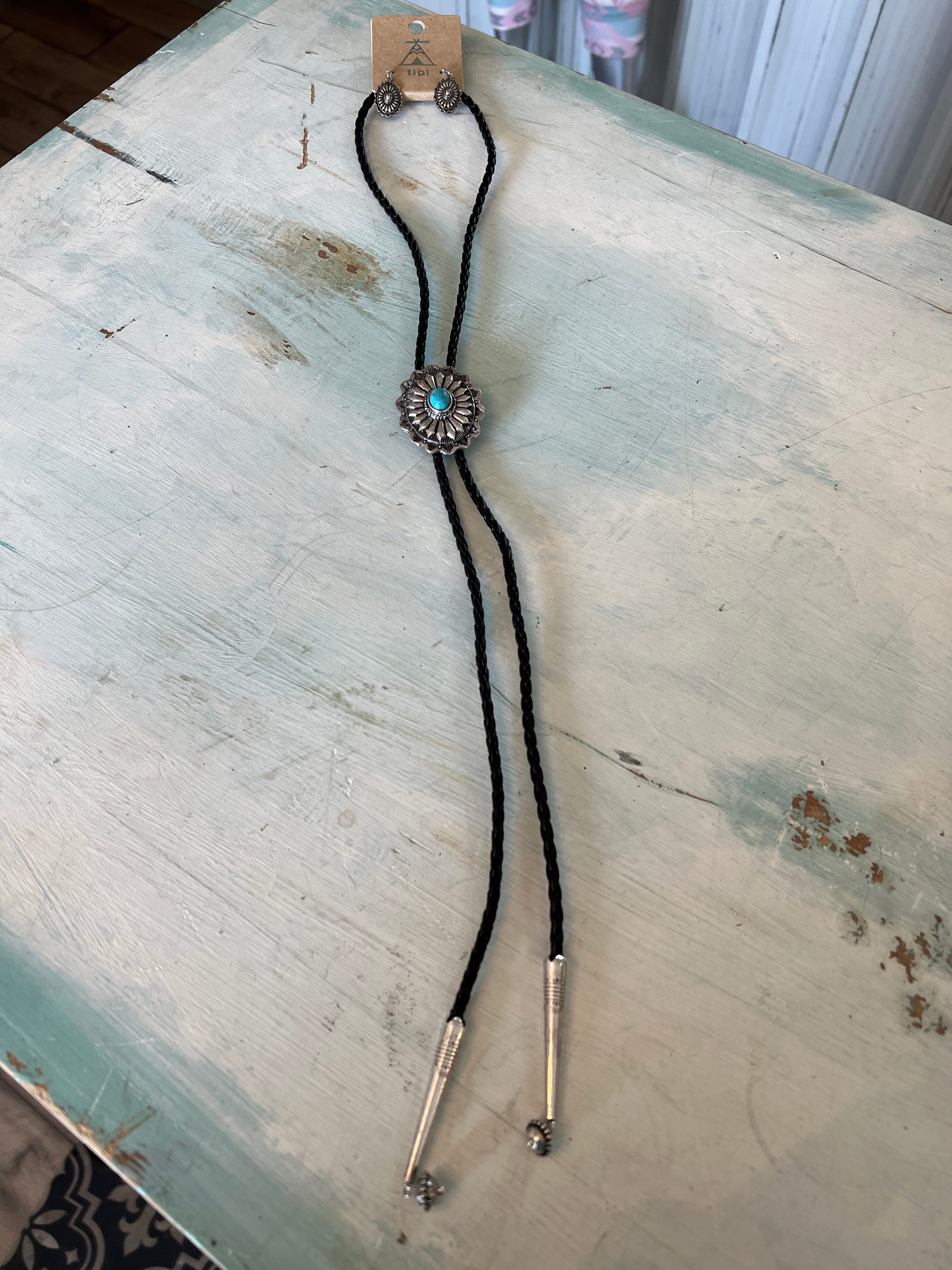 The Doc Holiday Bolo Set