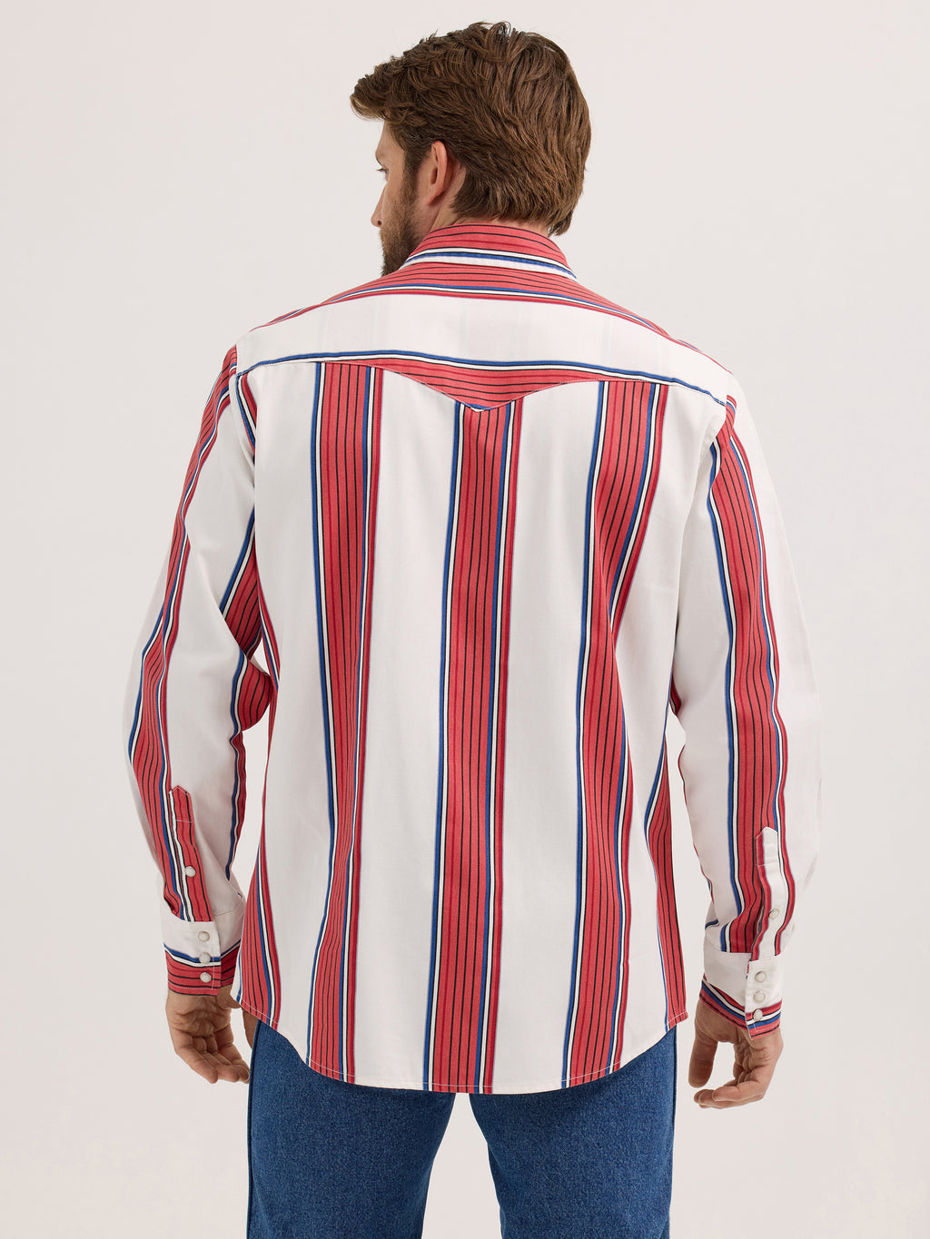 The Buds n' Suds Brushpopper Pearl Snap Shirt by Wrangler