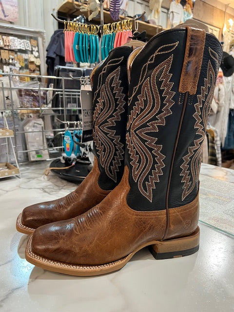 The Cody Baxter Men's Boot by ARIAT (EE WIDTH)
