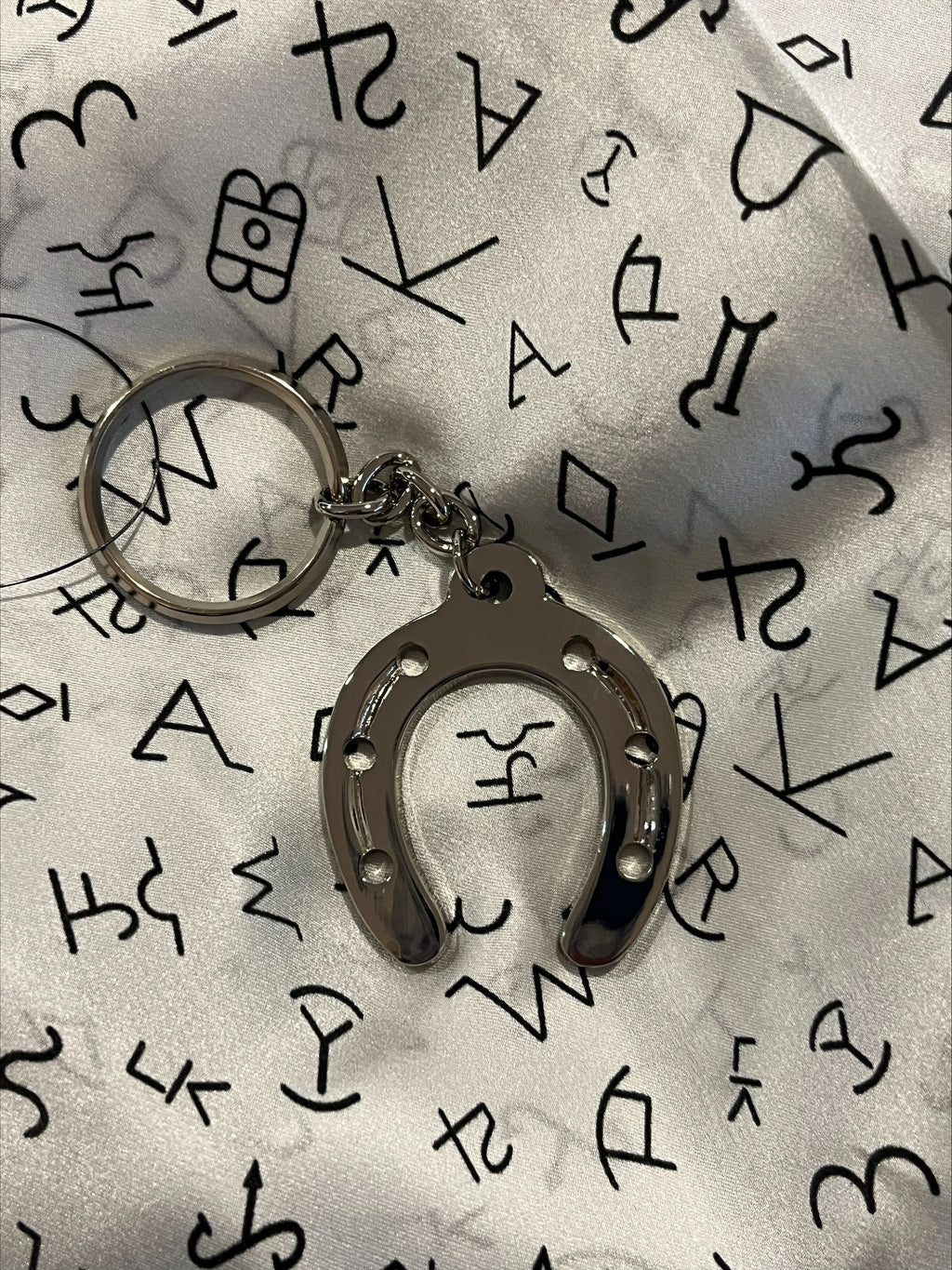 Horse Shoe Keychain (Rose Gold, Gold, and Sliver)
