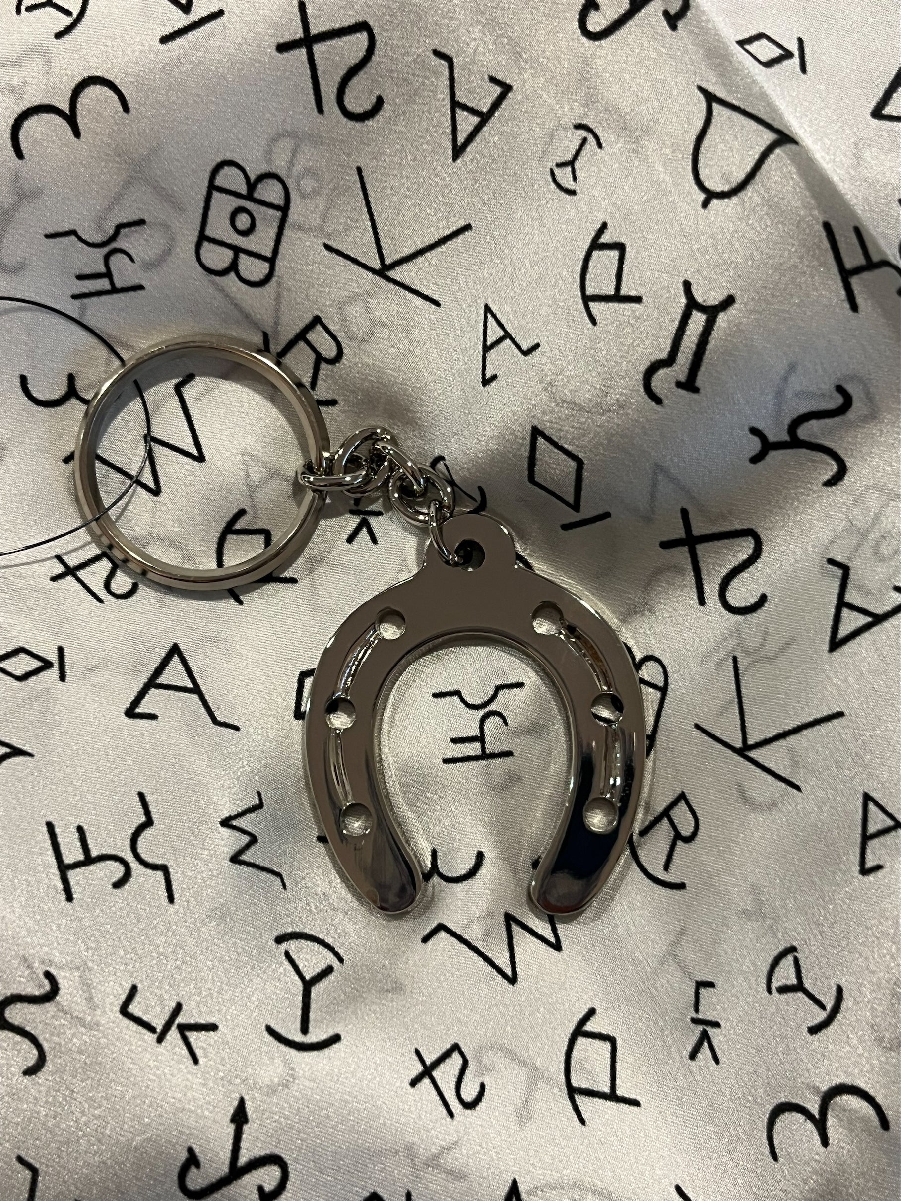 Horse Shoe Keychain (Rose Gold, Gold, and Sliver)