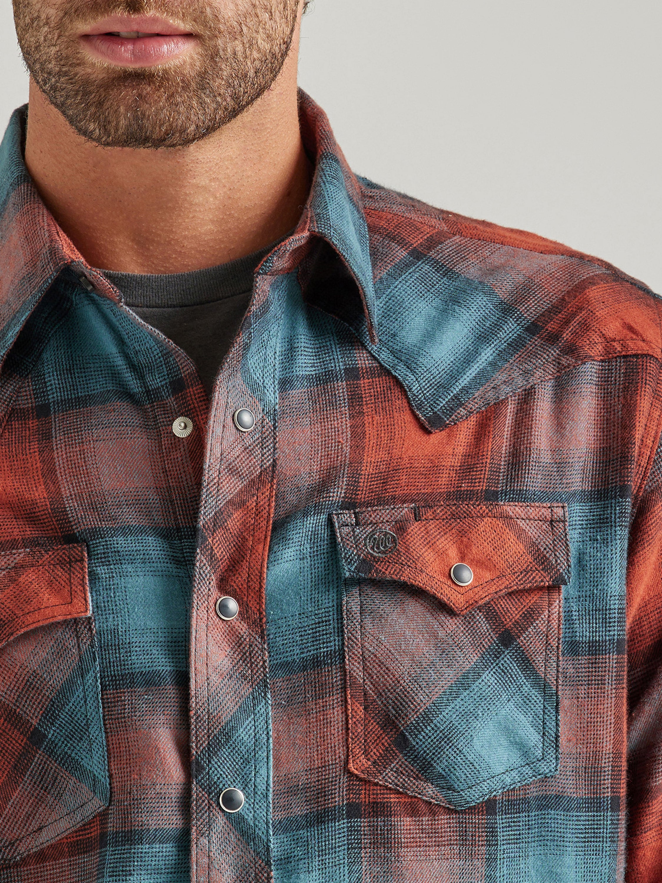 The Jesse James Plaid Flannel Snap Up Shirt by Wrangler Retro