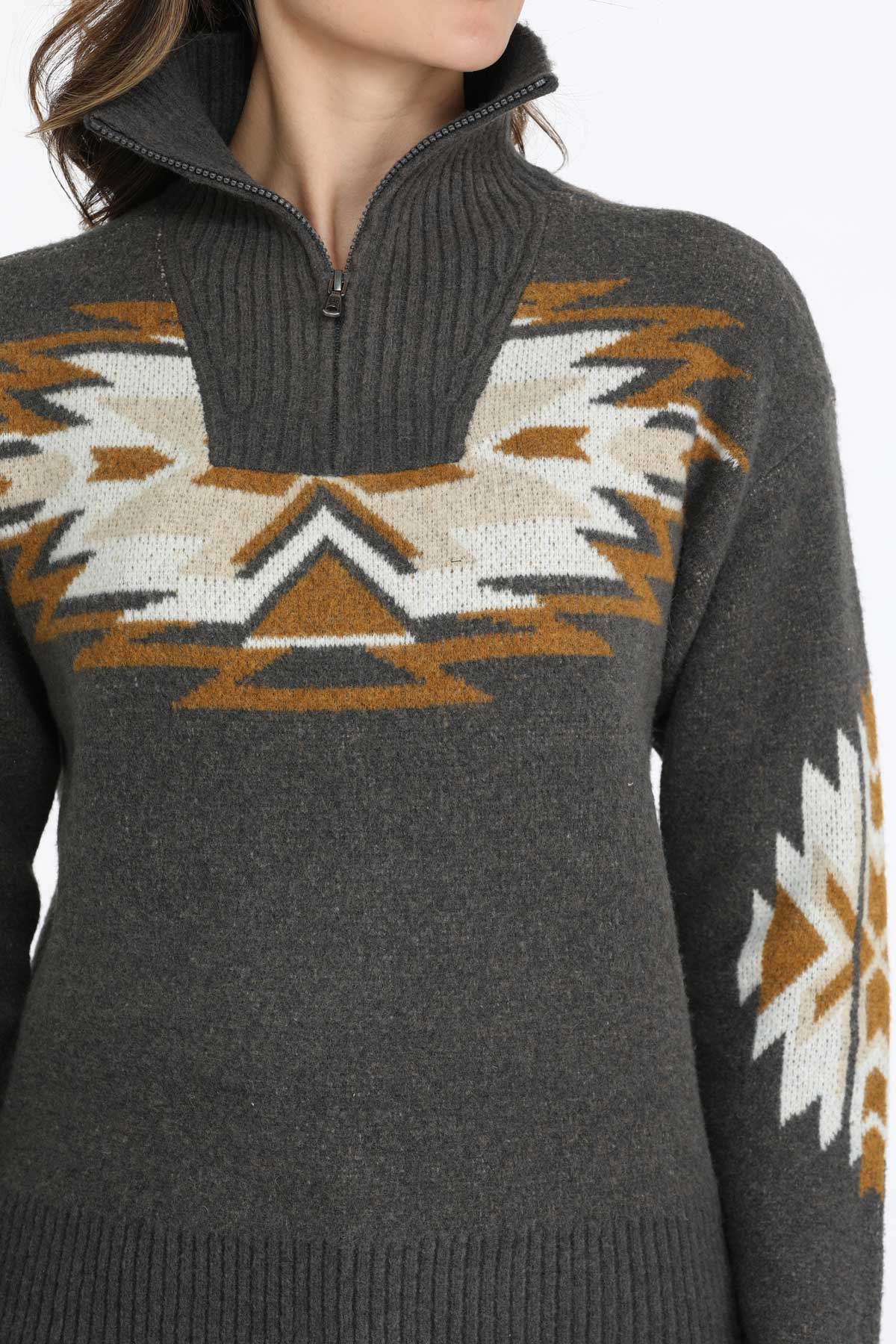 The Cowbabe Class Ladies 1/4 Zip Sweater by Cinch