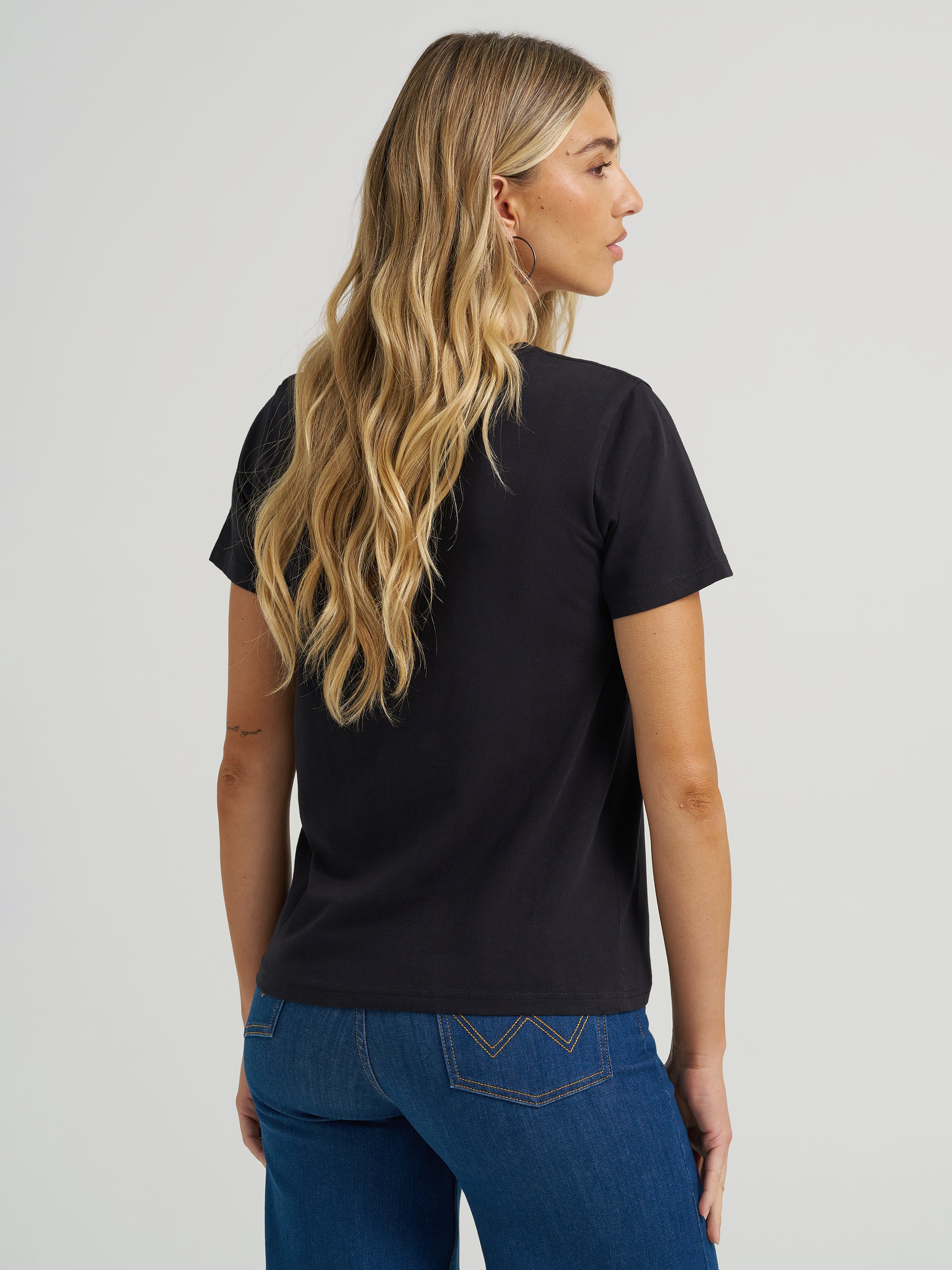 Shootin' for the Moon Tee  - Wrangler x Lainey Wilson