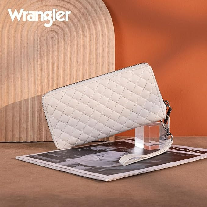The Cassie Quilted Wallet by Wrangler - Cream