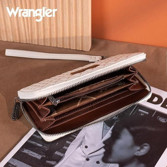 The Cassie Quilted Wallet by Wrangler - Cream