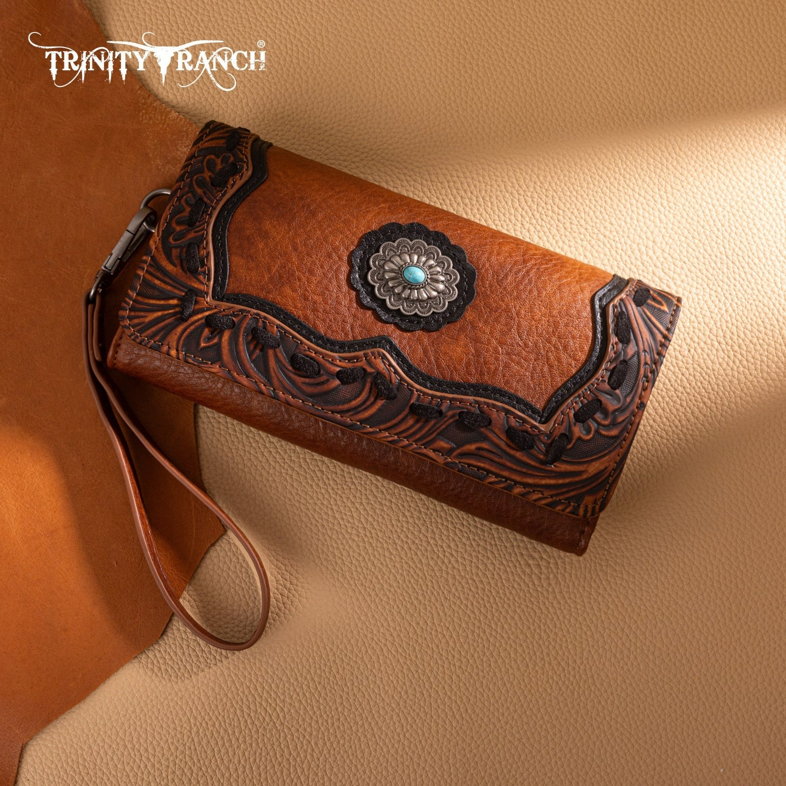 The Savannah Wristlet by Trinity Ranch - Brown