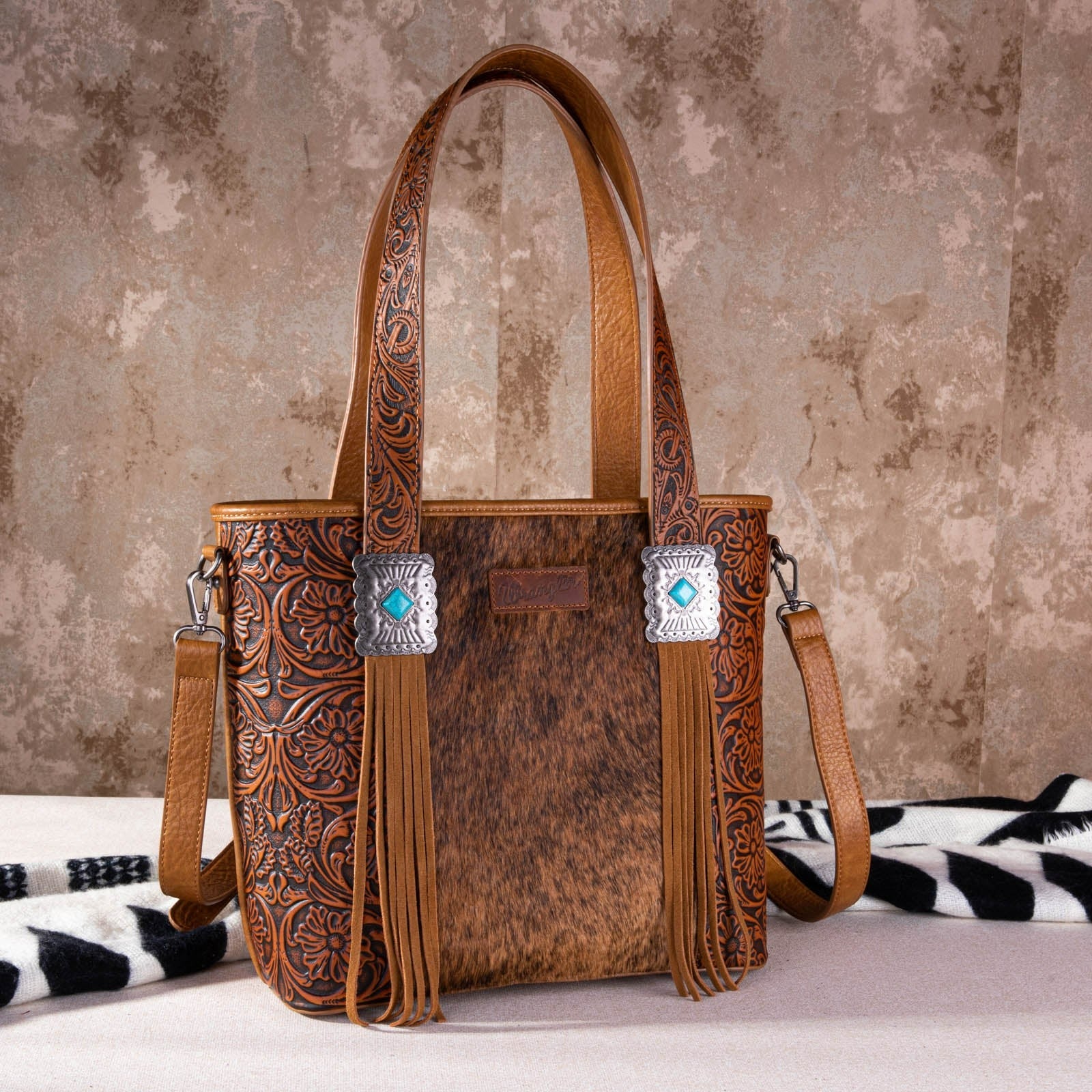 The High Brow Cat Wrangler Purse in Cremello - Red Brindle