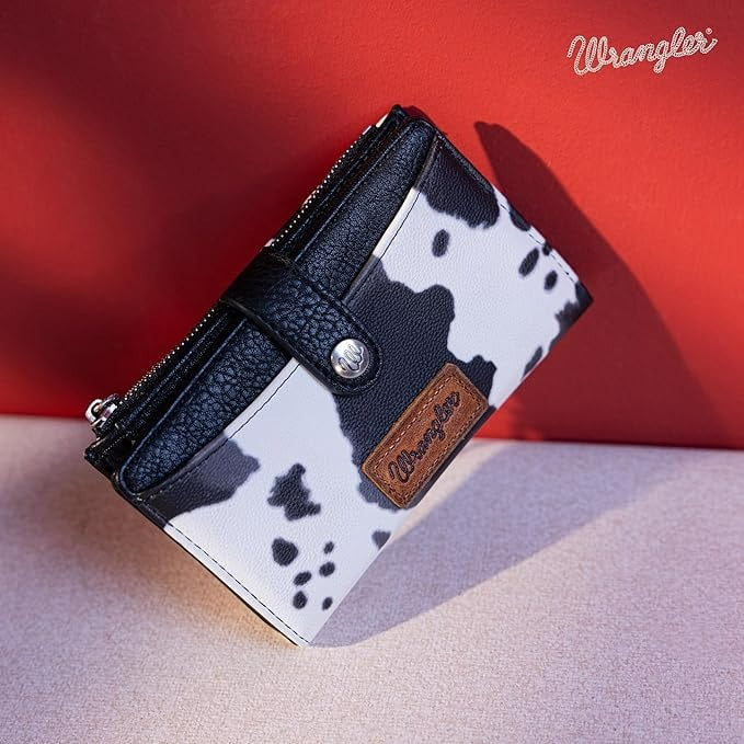The Dairy Delight Small Wallet by Wrangler - Black/White