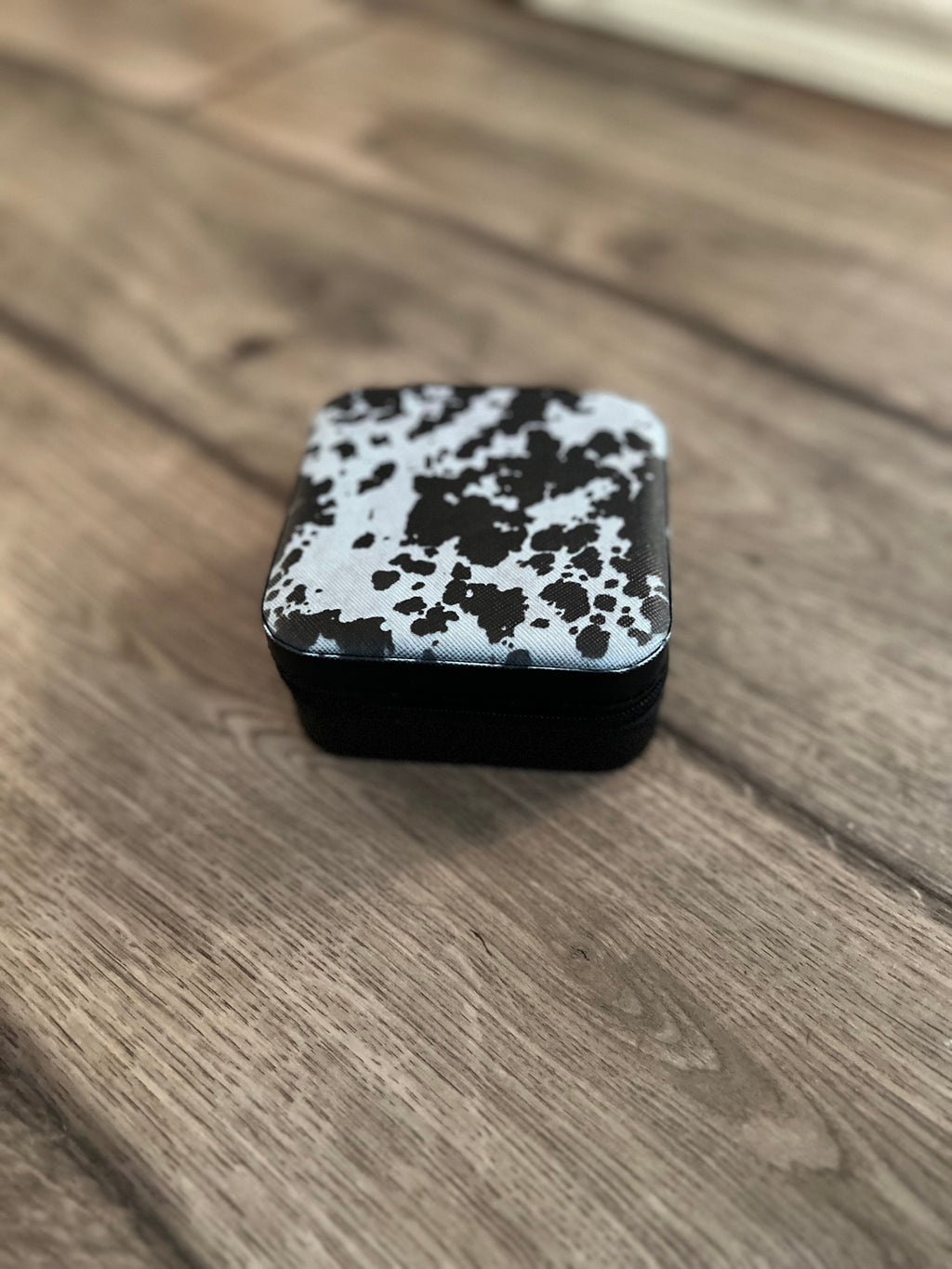 Black Cowhide Square Jewelry Case
