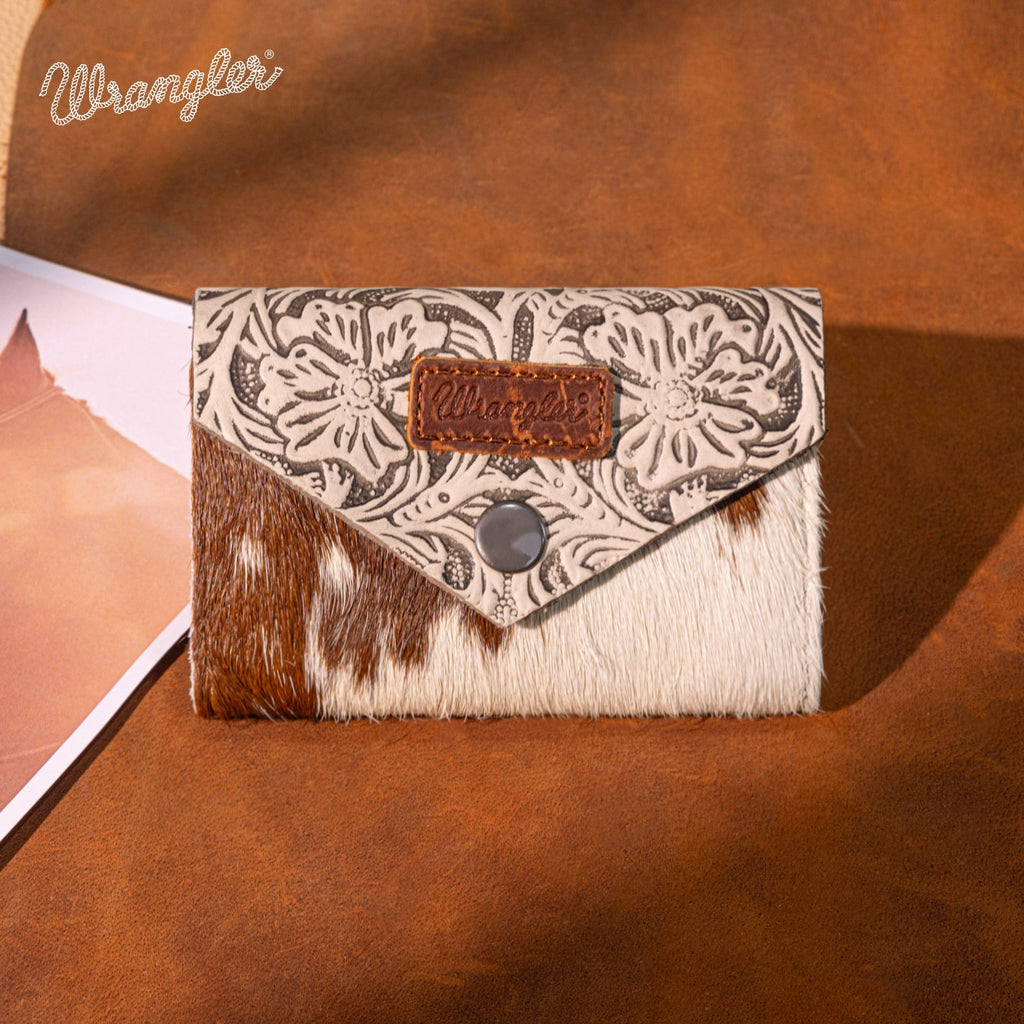 The Calico Range Carved Hide Wrangler Wallet - Tan