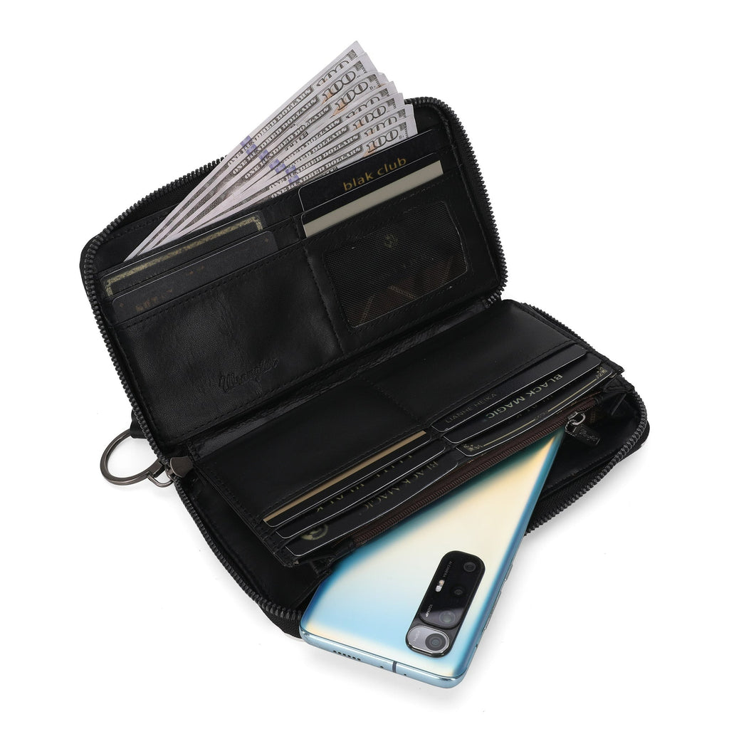 The Dairy Delight Wallet by Wrangler - Black/White