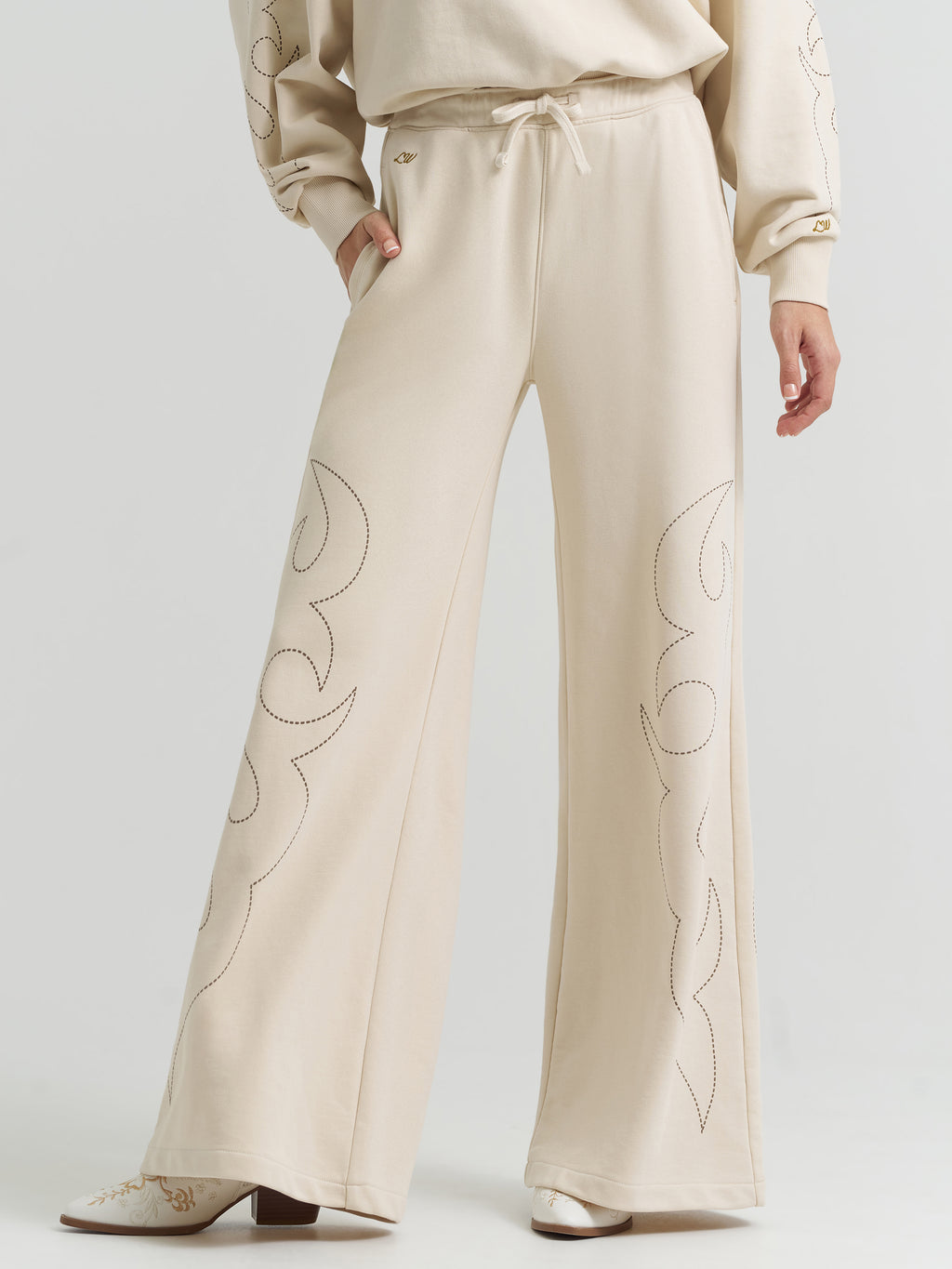 Lainey Wilson X Wrangler Cowboy Sweatpants