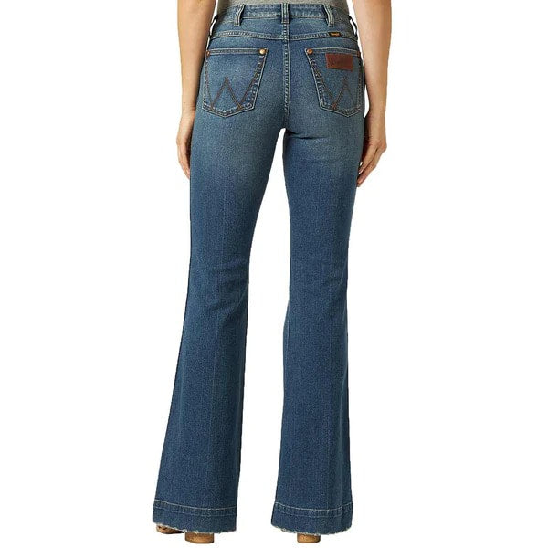 The Shelby High Rise Retro Trouser by Wrangler
