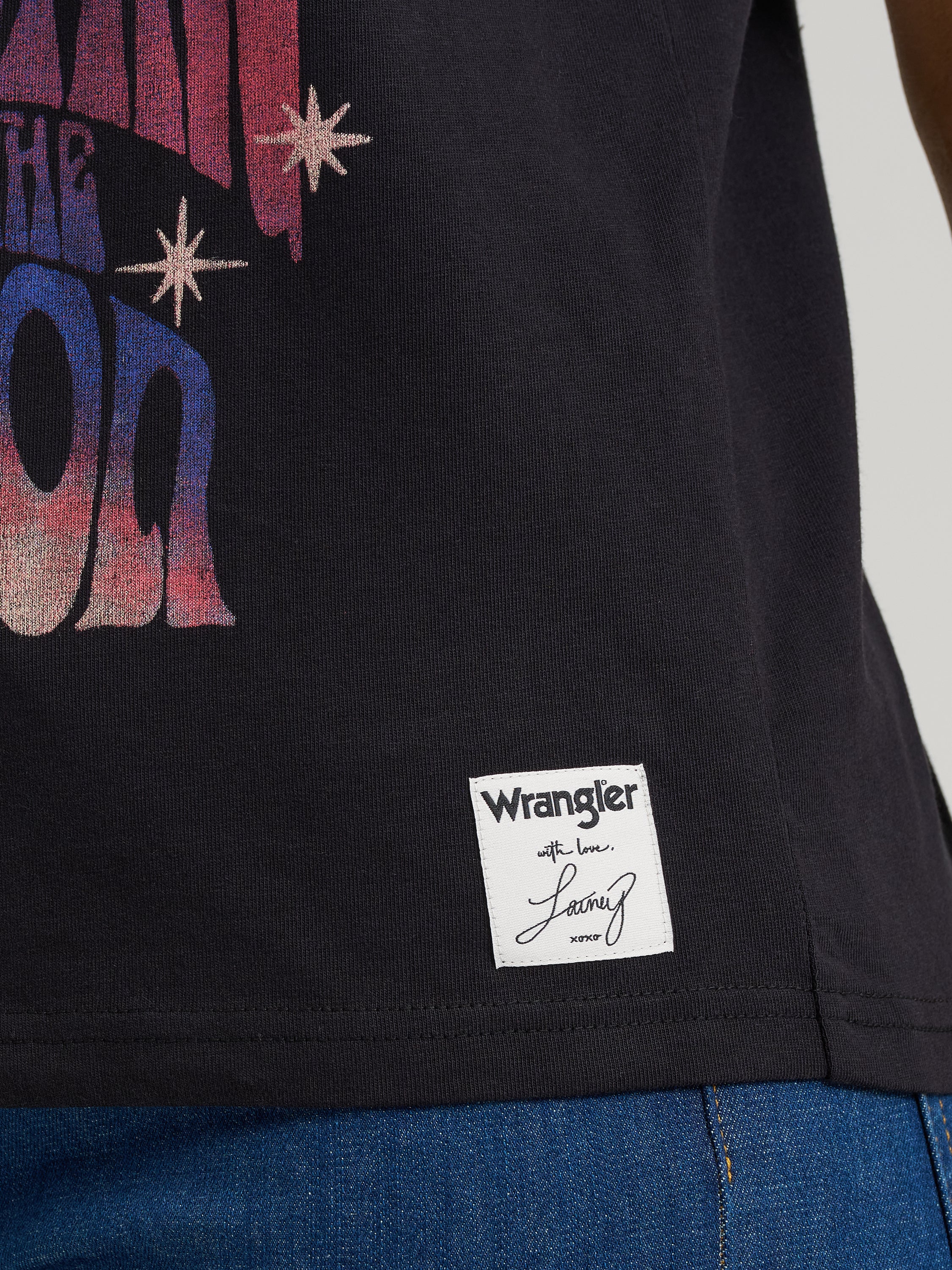 Shootin' for the Moon Tee  - Wrangler x Lainey Wilson