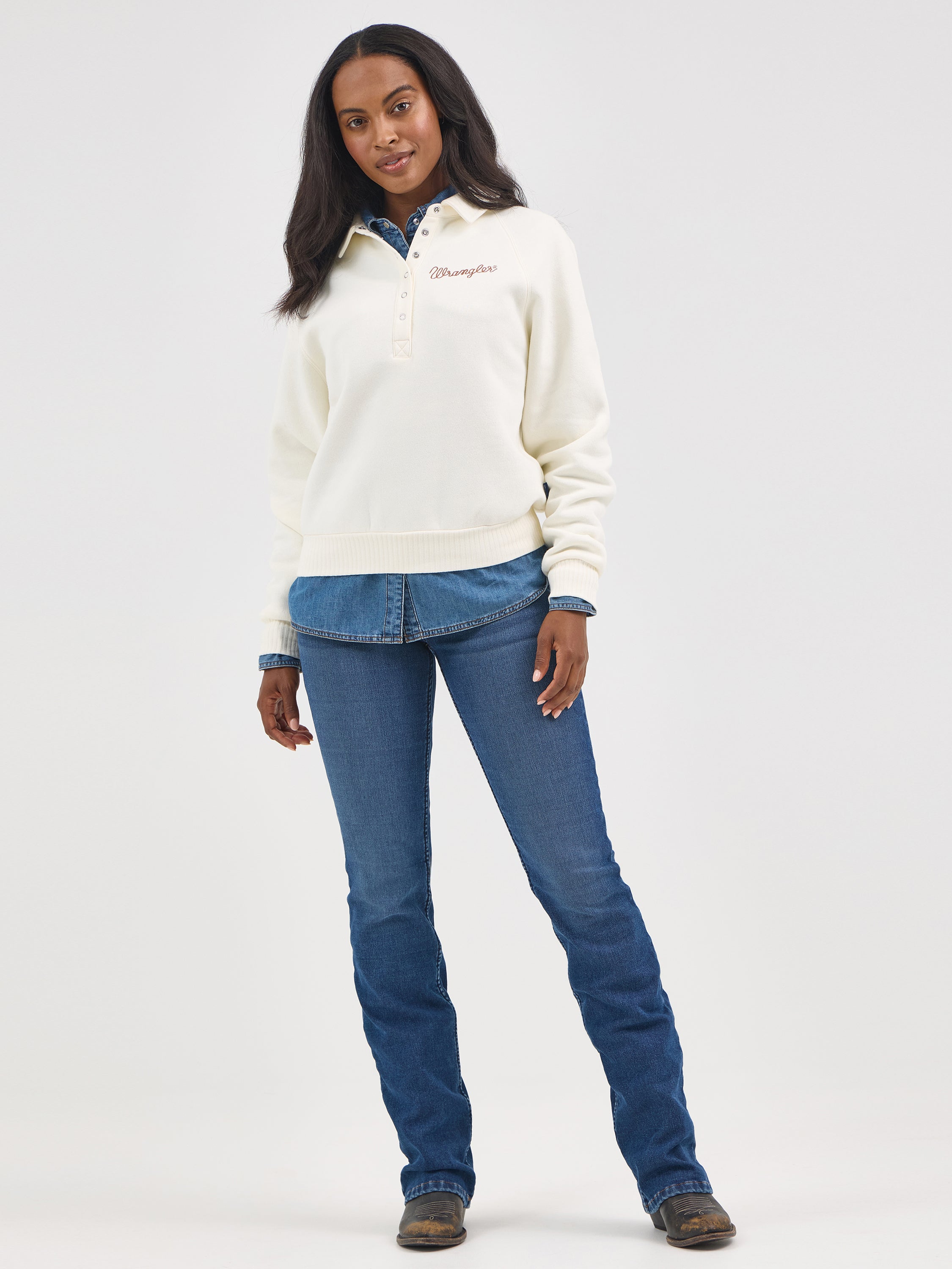 The Wynonna Mid Rise Retro Mae Bootcut lined Jeans by Wrangler