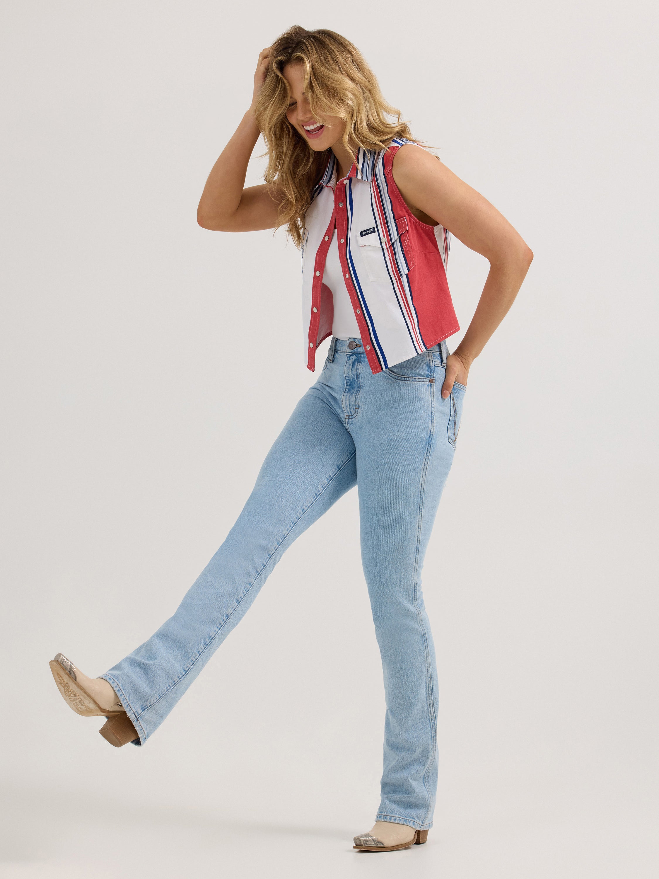The Buds & Suds Sleeveless Pearl Snap by Wrangler