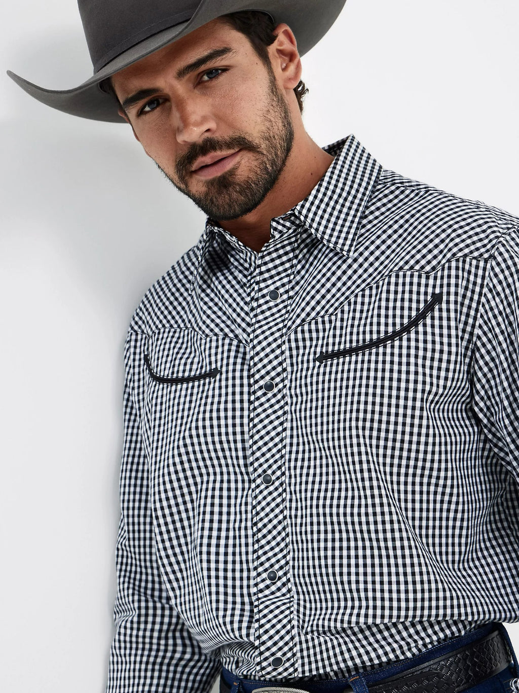 The Vintage Cowboy Snap Up Shirt by Wrangler in Black Gingham