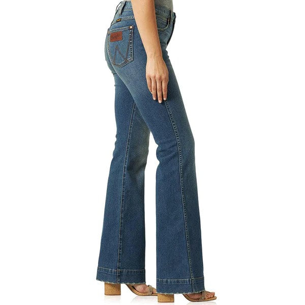 The Shelby High Rise Retro Trouser by Wrangler